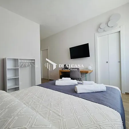 Dealcasa Guest house *