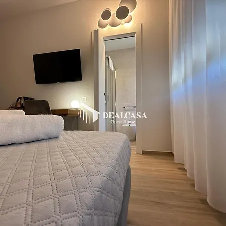 Dealcasa בית הארחה